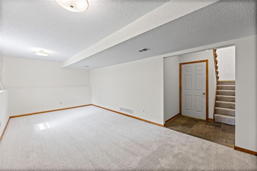 6409 Chouteau Street — photo 29