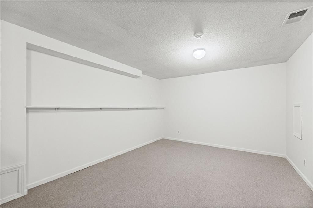 6409 Chouteau Street — photo 32