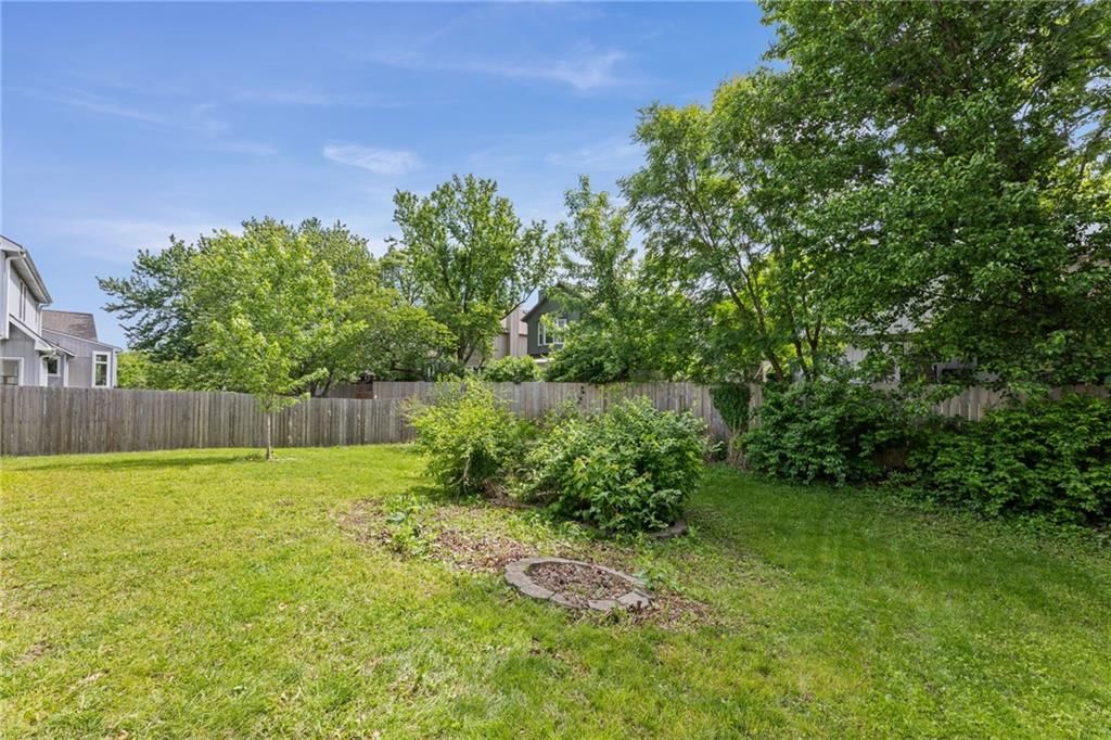6409 Chouteau Street — photo 38
