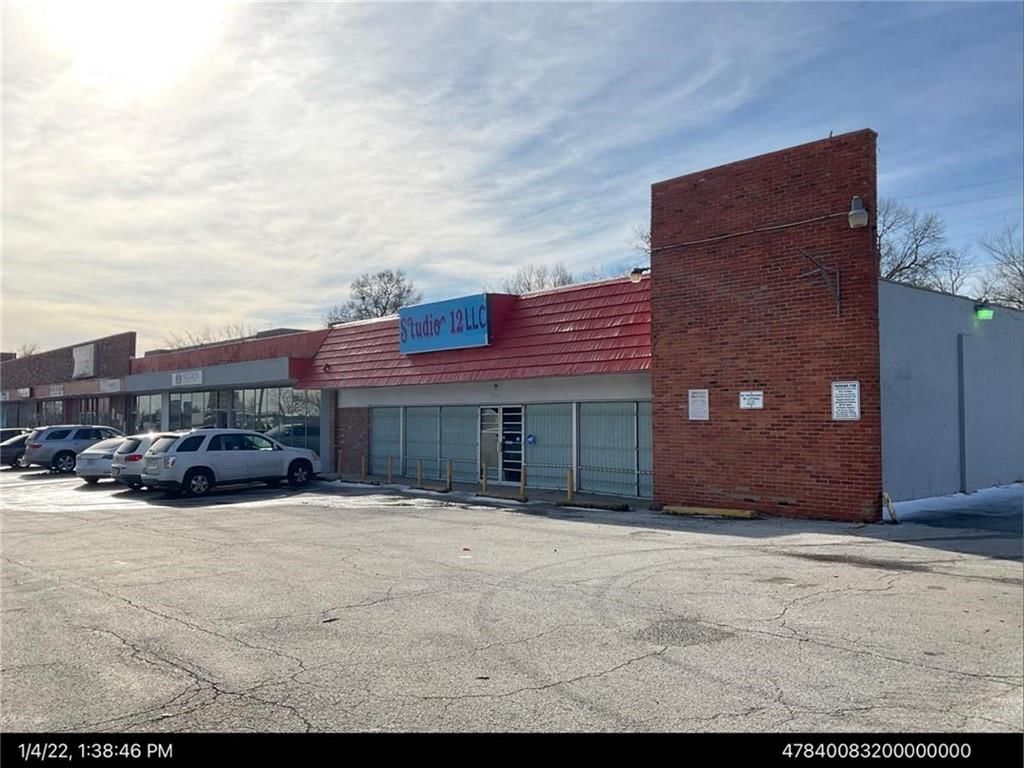 7922-7940 Troost Avenue — photo 2