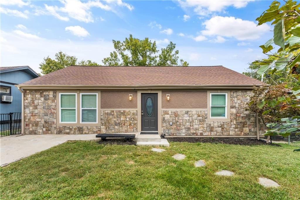 5820 NE 61st Street, Kansas City, MO
