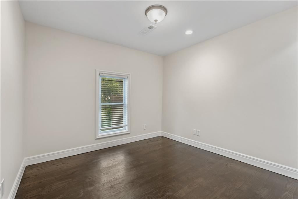 5820 NE 61st Street — photo 21