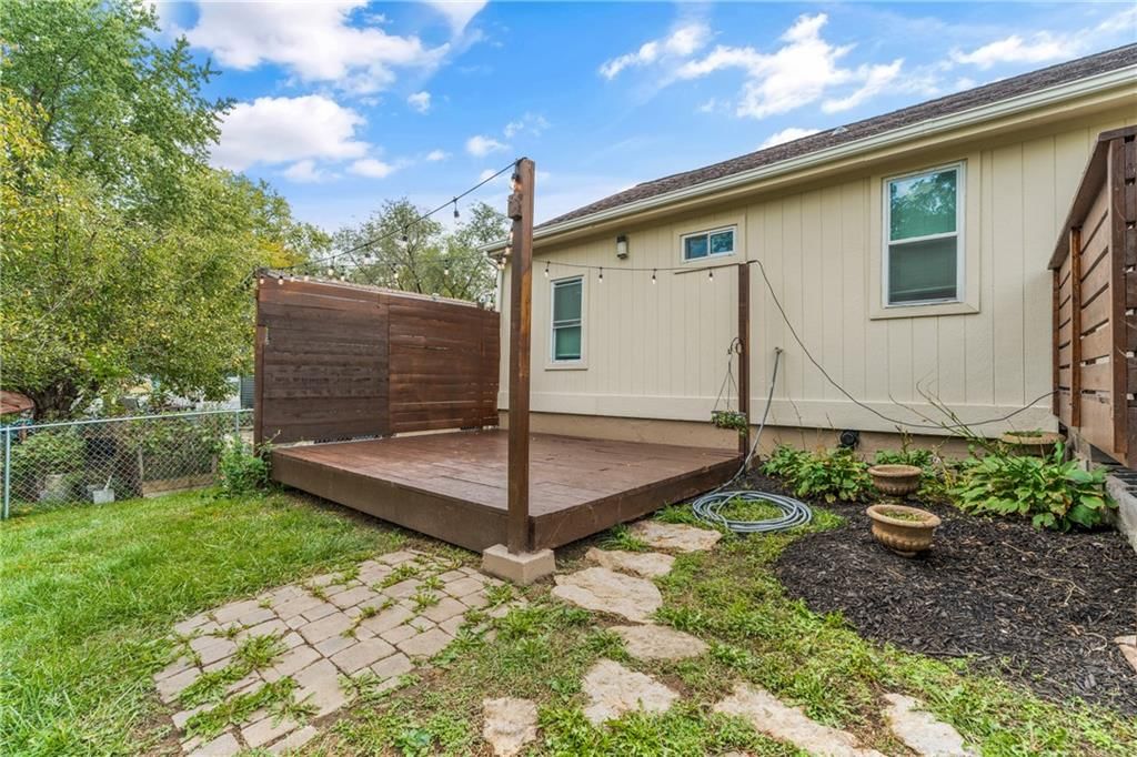 5820 NE 61st Street — photo 29