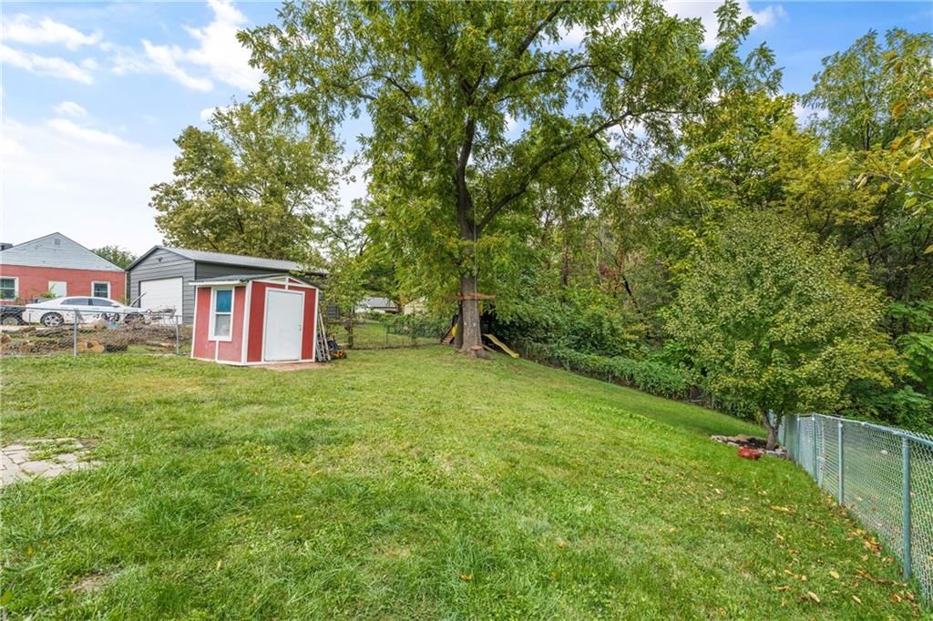 5820 NE 61st Street — photo 32