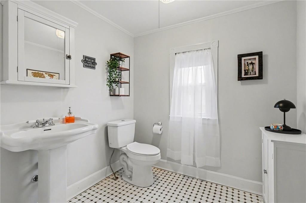 317 Orchard Street — photo 16