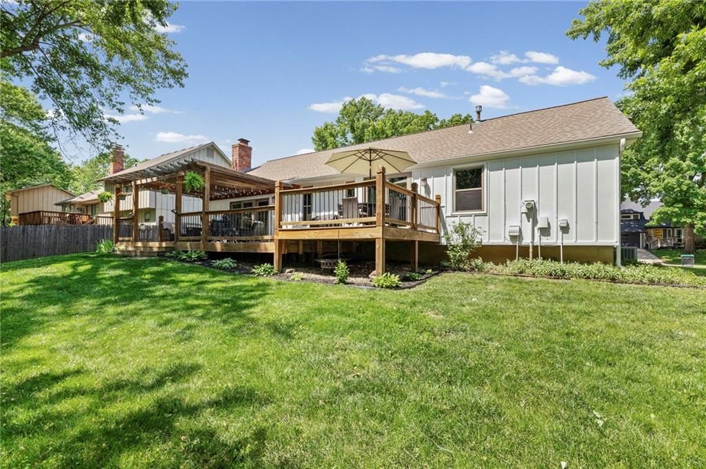 7738 Garnett Street — photo 38