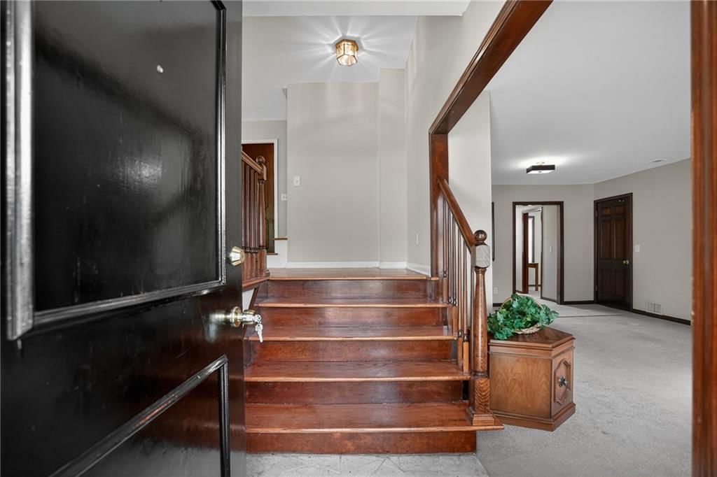 9915 Belleview Avenue — photo 3