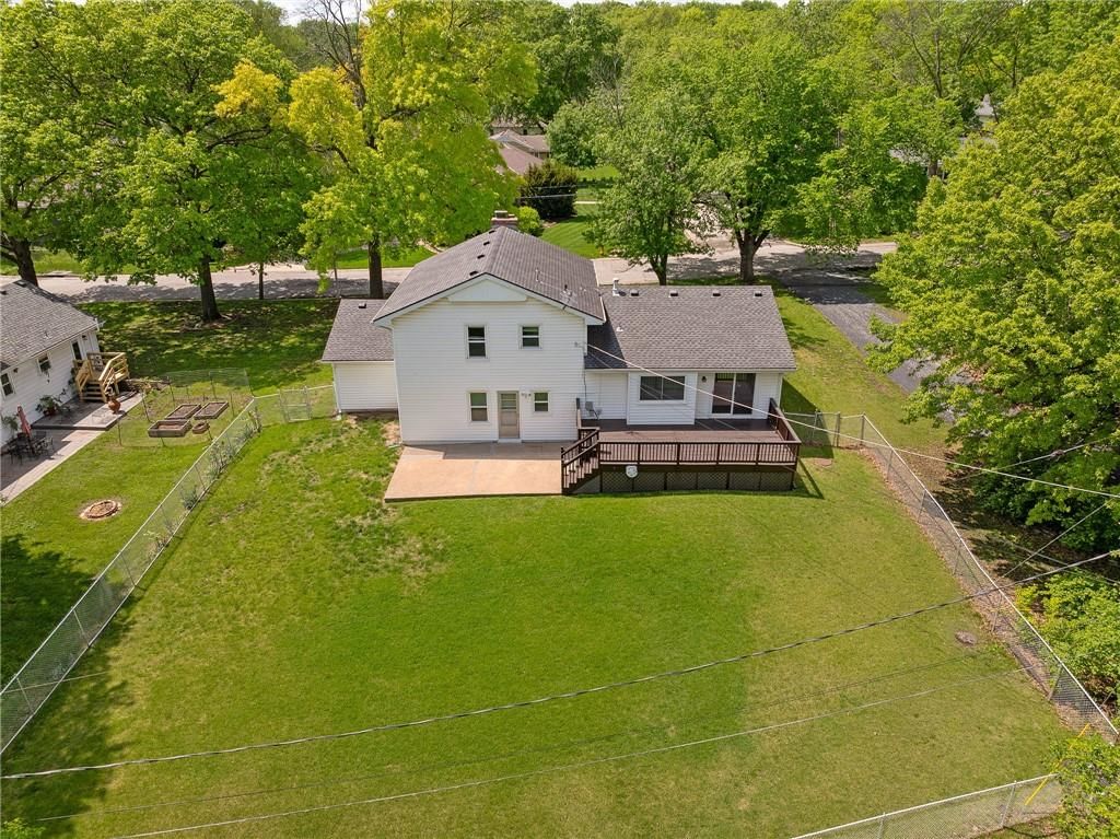 9915 Belleview Avenue — photo 4