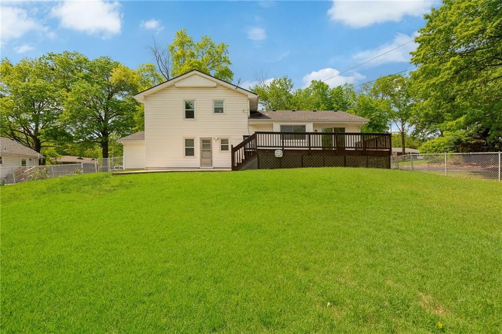 9915 Belleview Avenue — photo 9