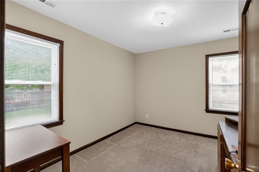 9915 Belleview Avenue — photo 19