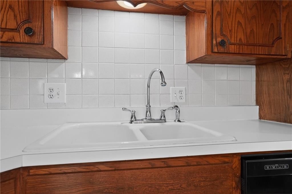 9915 Belleview Avenue — photo 39