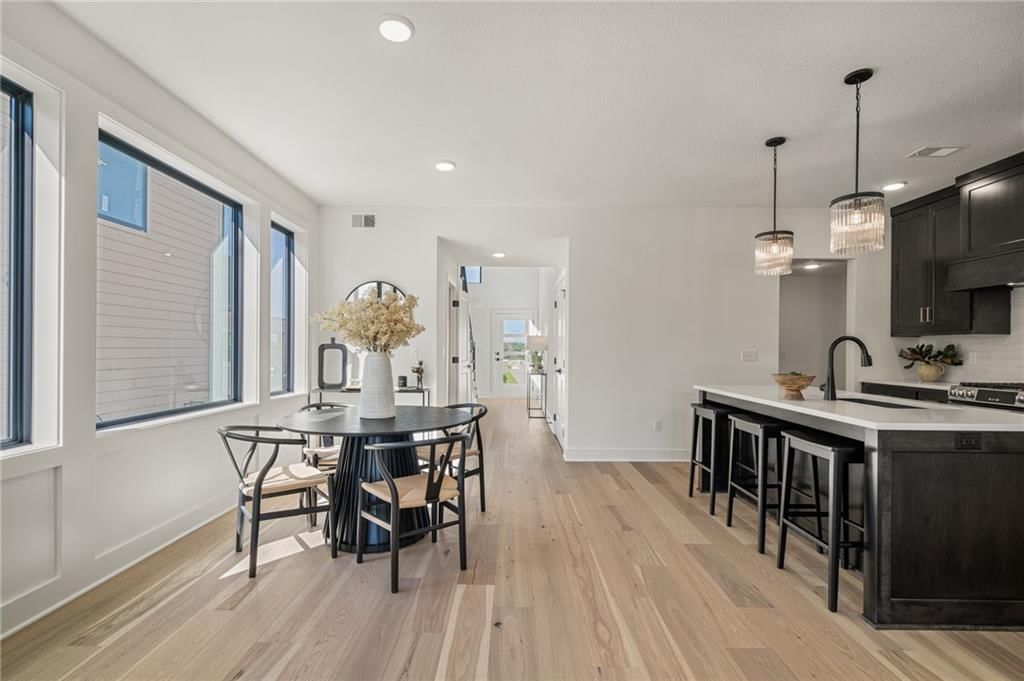 9605 Red Oak Drive — photo 8