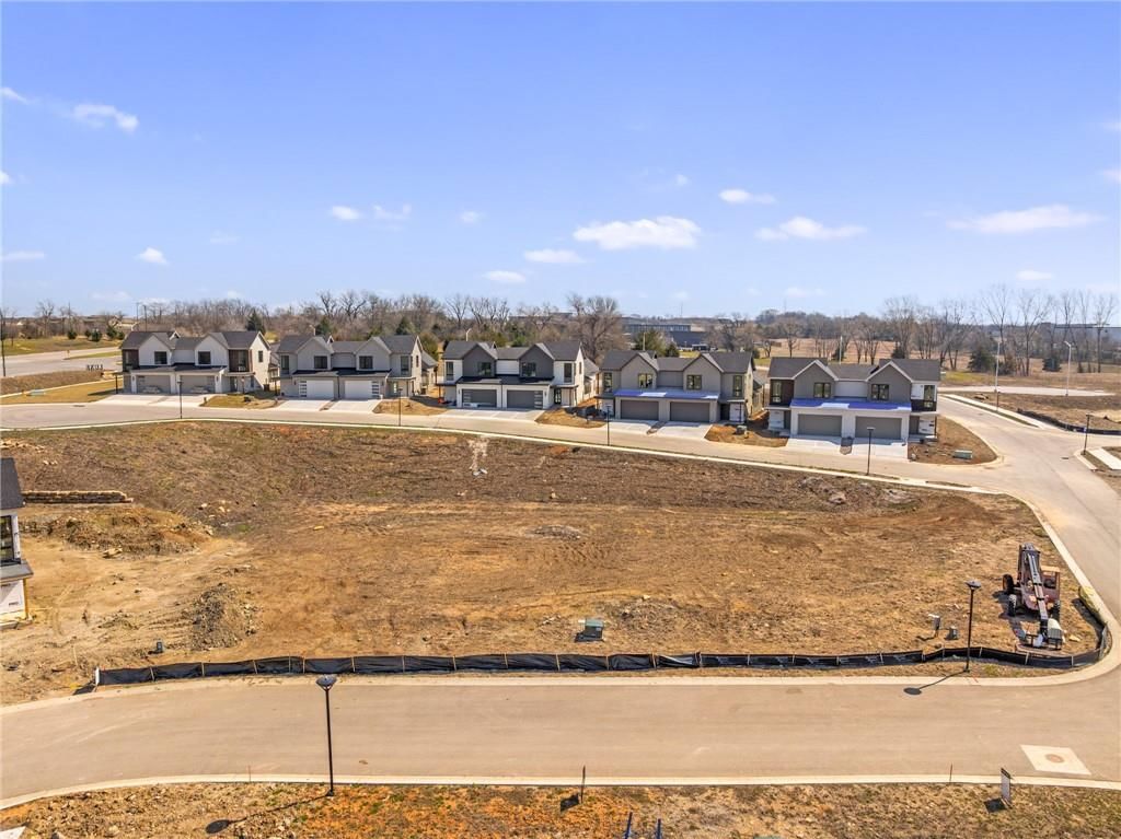 9605 Red Oak Drive — photo 48