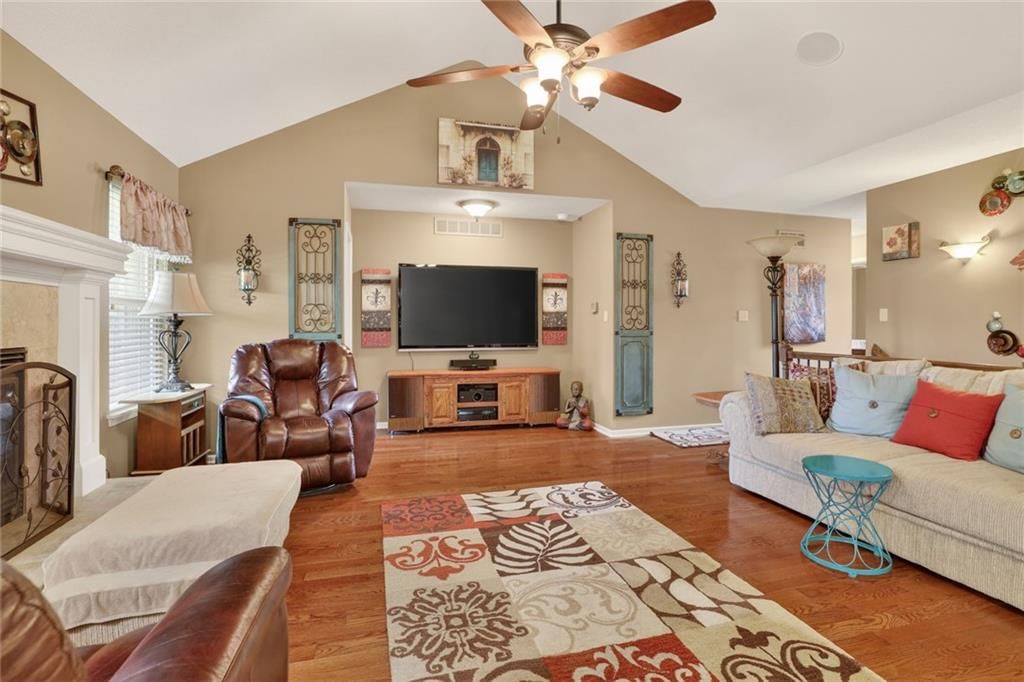 8606 N Utica Court — photo 4