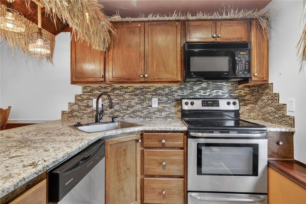 8606 N Utica Court — photo 19