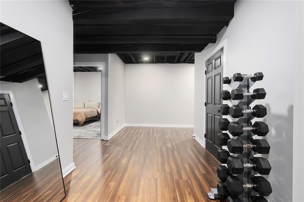 318 NW Heady Avenue — photo 31