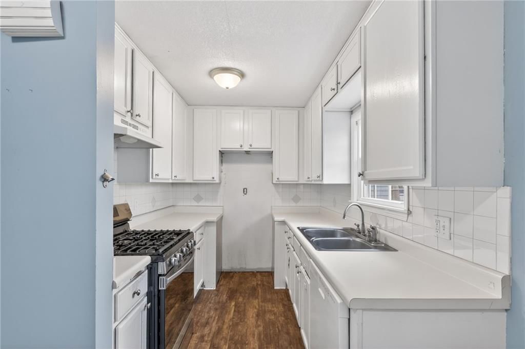 7300 Wyandotte Street — photo 13