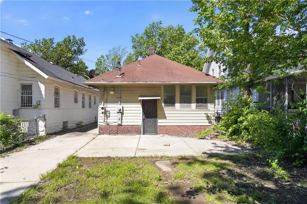 3721 Agnes Avenue — photo 3