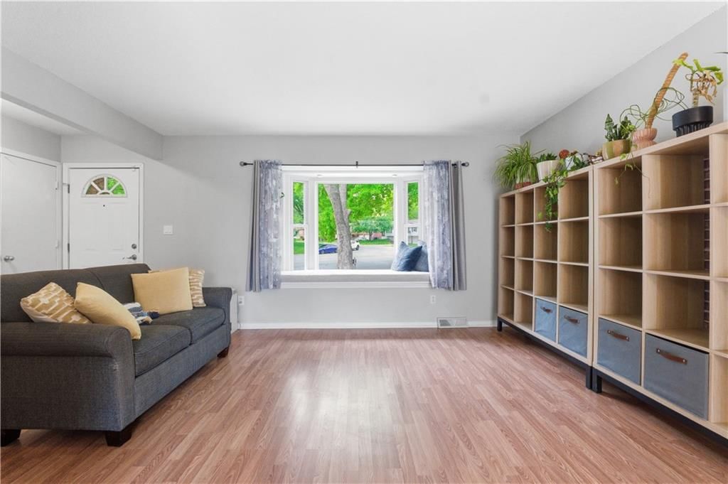 2904 NW Bedford Court — photo 4