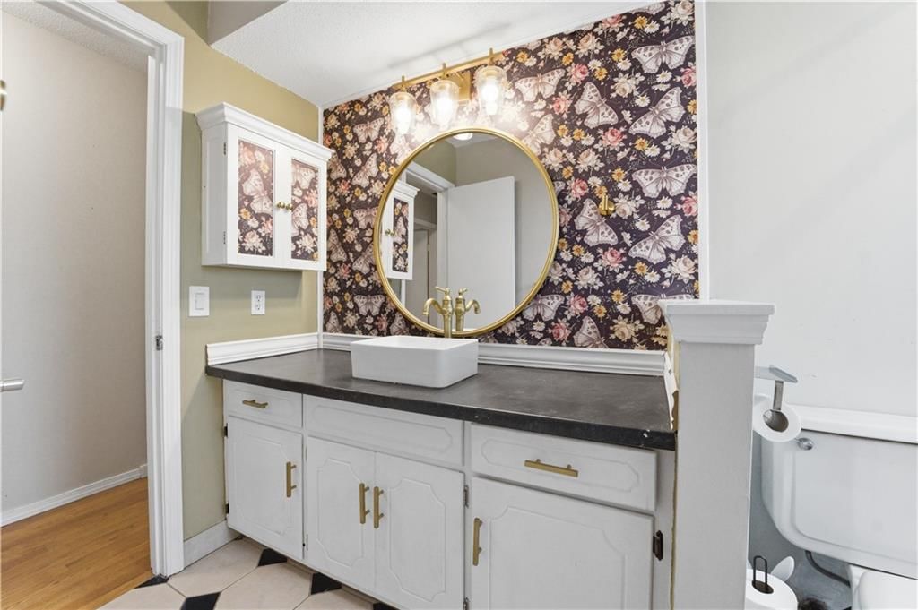 2904 NW Bedford Court — photo 11