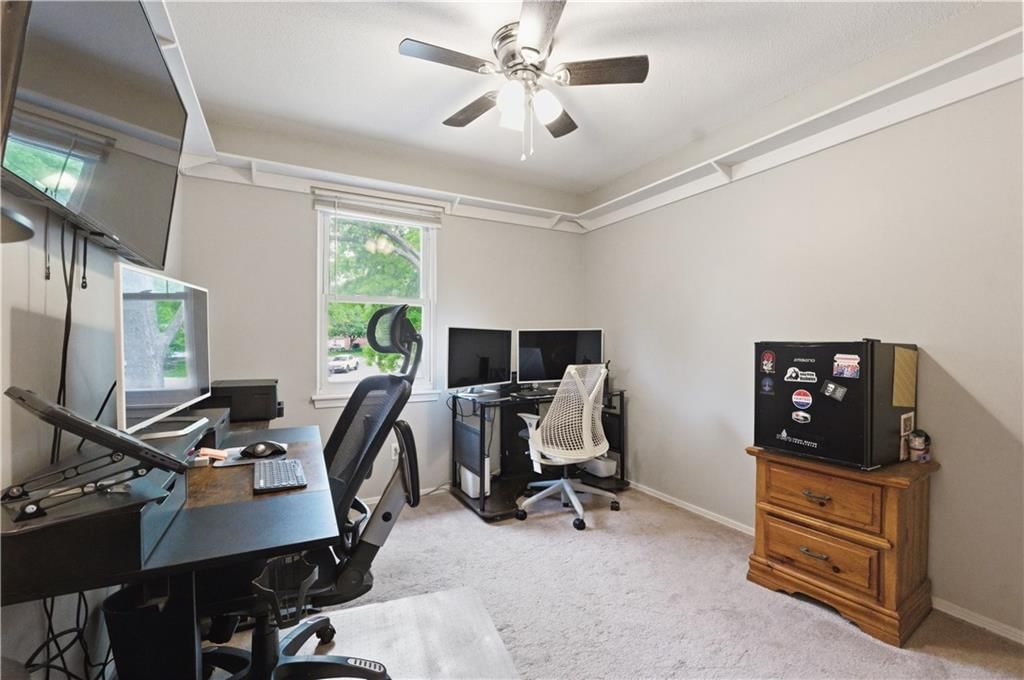 2904 NW Bedford Court — photo 15