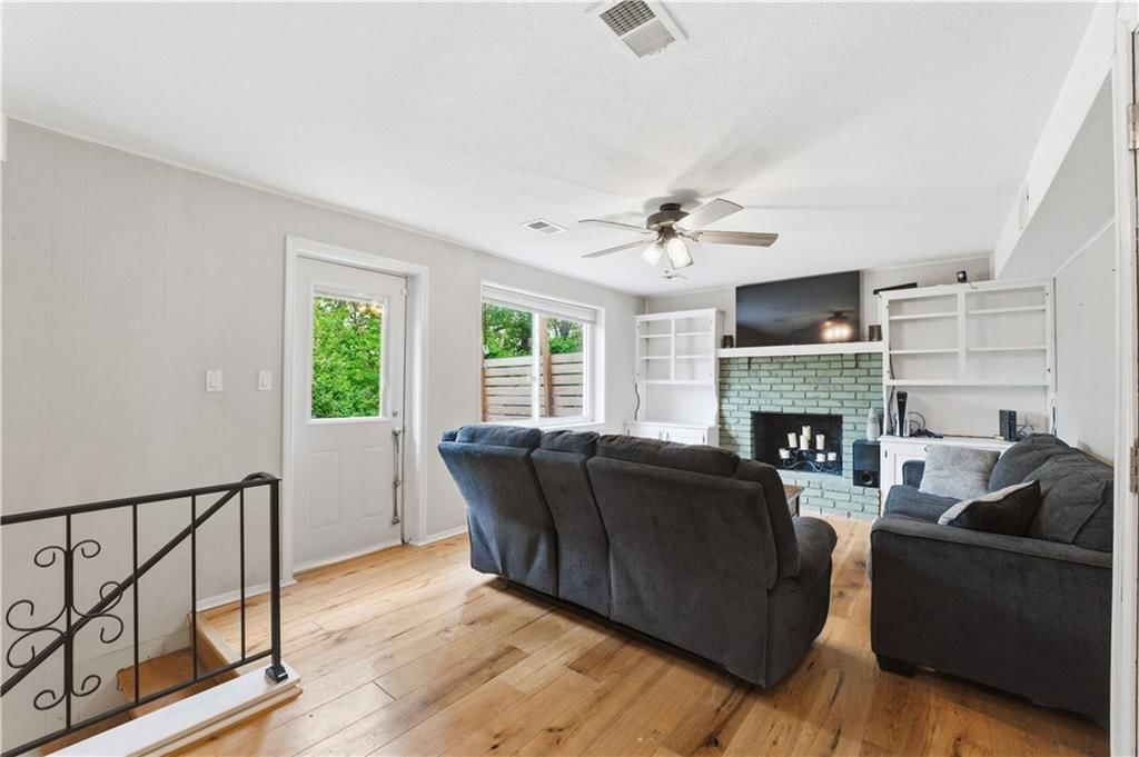 2904 NW Bedford Court — photo 16