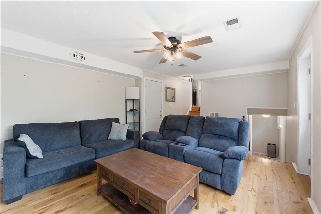 2904 NW Bedford Court — photo 18