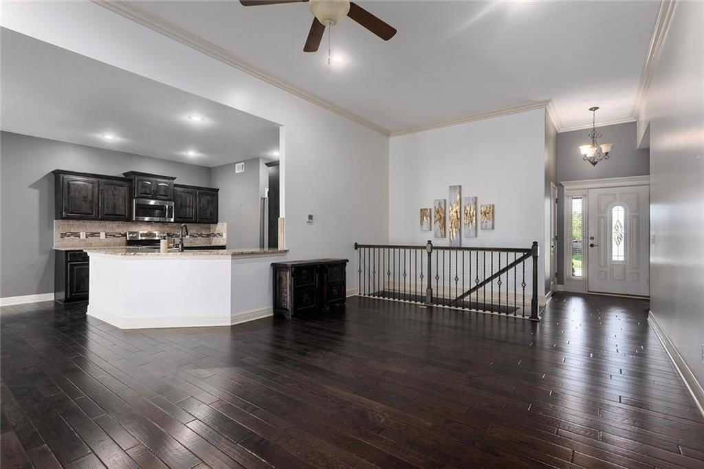 9315 N Belton Avenue — photo 4