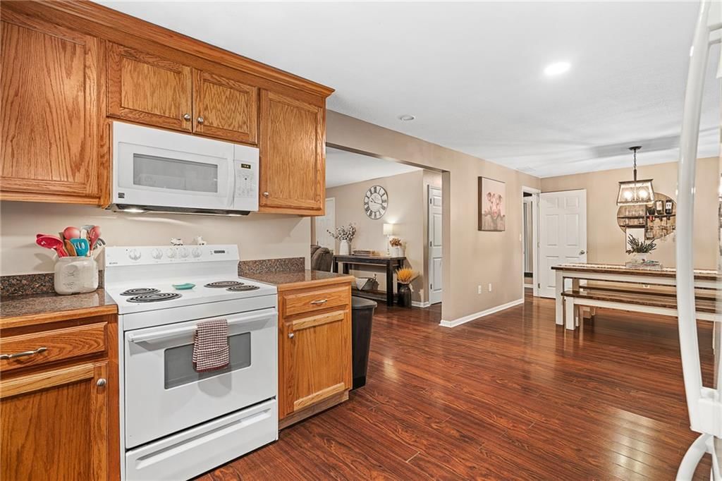 117 N Pine Street — photo 4