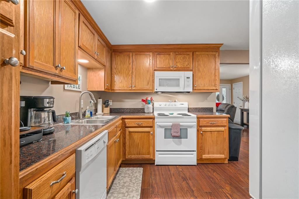 117 N Pine Street — photo 7