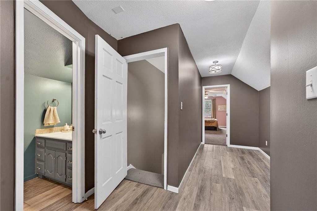 6505 N Wabash Avenue — photo 34