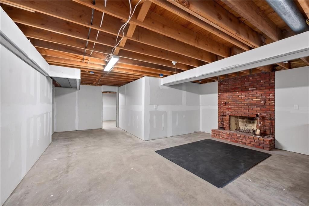 6505 N Wabash Avenue — photo 38