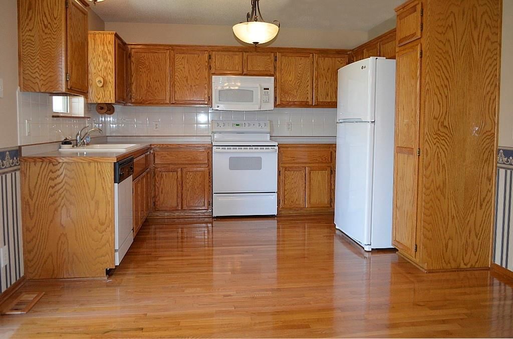 307 E 22nd Street — photo 9