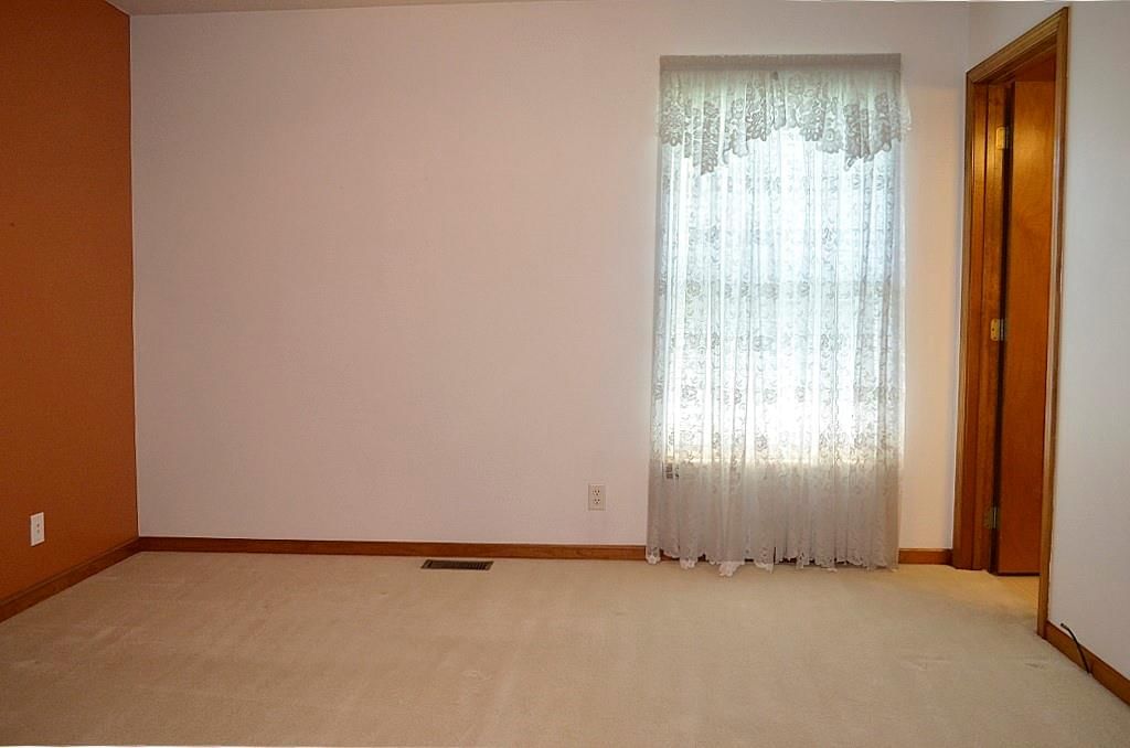 307 E 22nd Street — photo 16