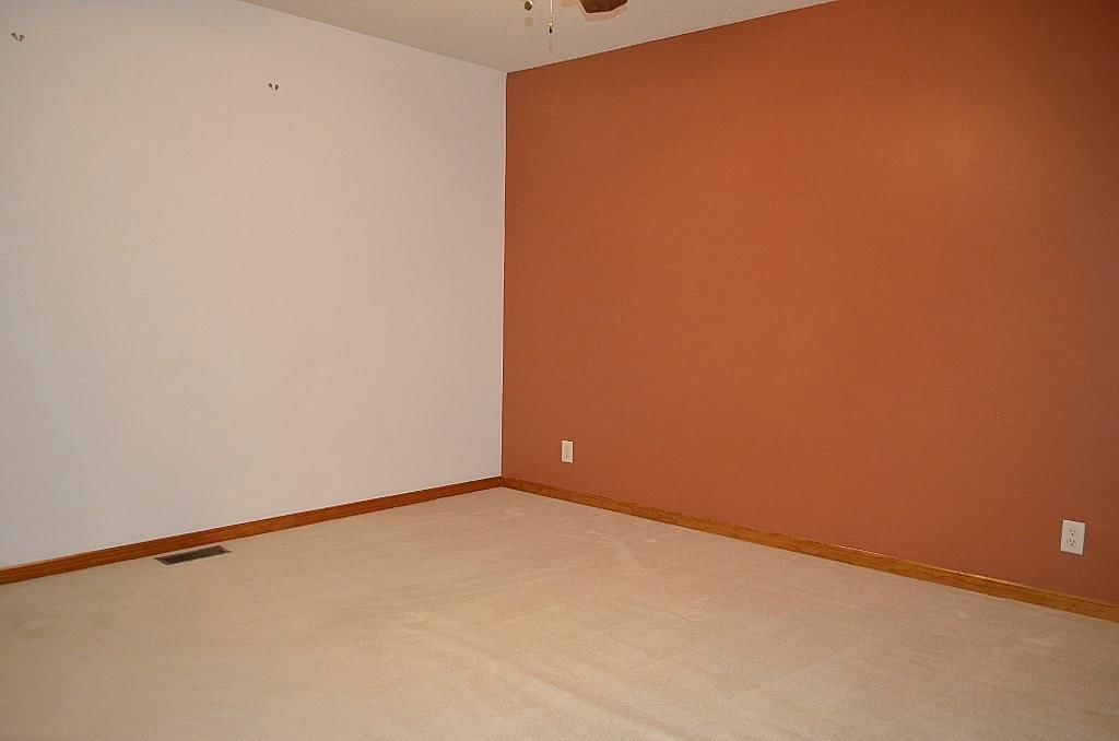307 E 22nd Street — photo 18