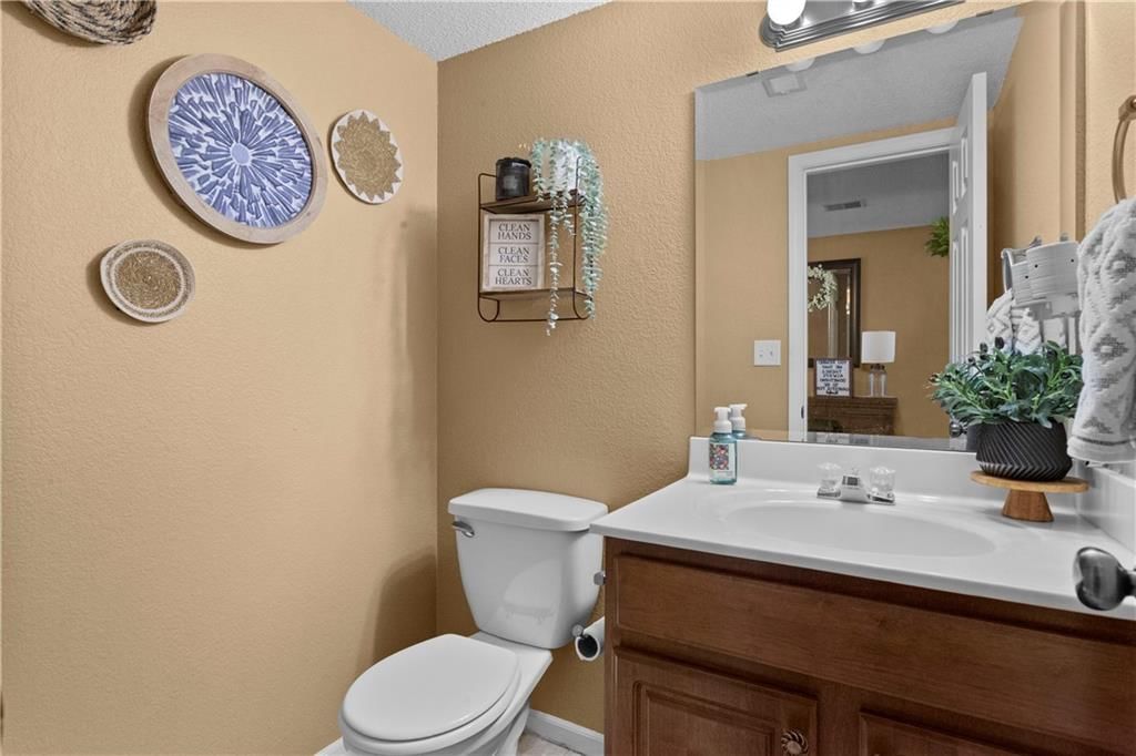 1302 NW Hidden Ridge Circle — photo 7