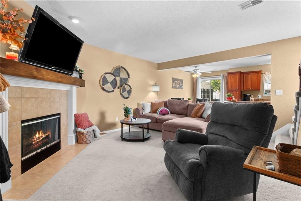 1302 NW Hidden Ridge Circle — photo 8
