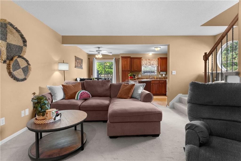 1302 NW Hidden Ridge Circle — photo 9