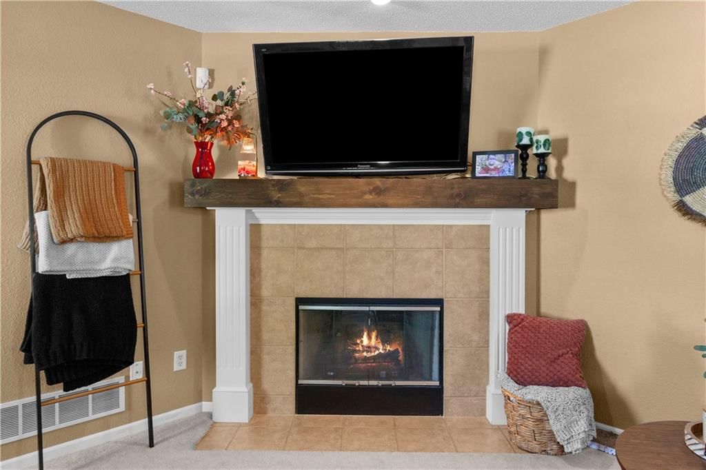 1302 NW Hidden Ridge Circle — photo 12