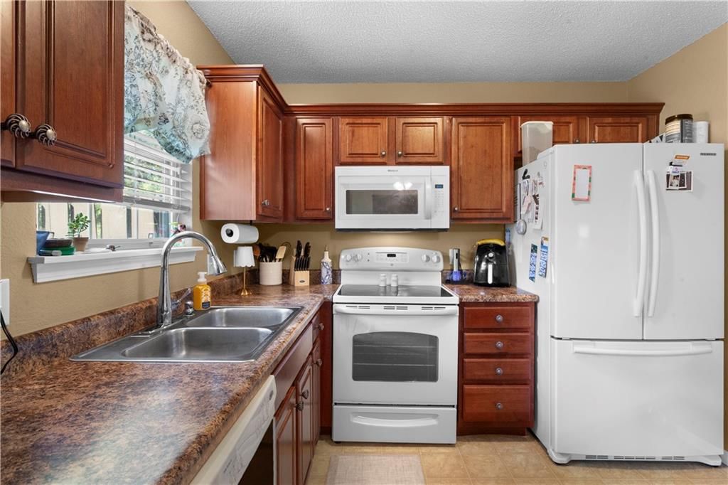 1302 NW Hidden Ridge Circle — photo 14