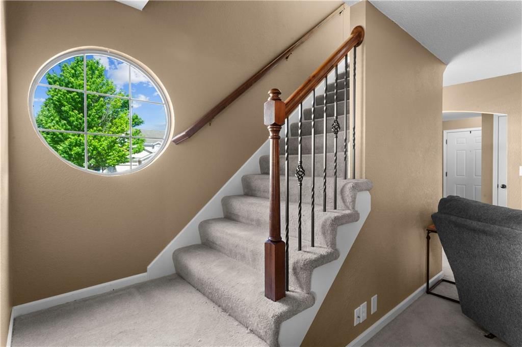 1302 NW Hidden Ridge Circle — photo 18