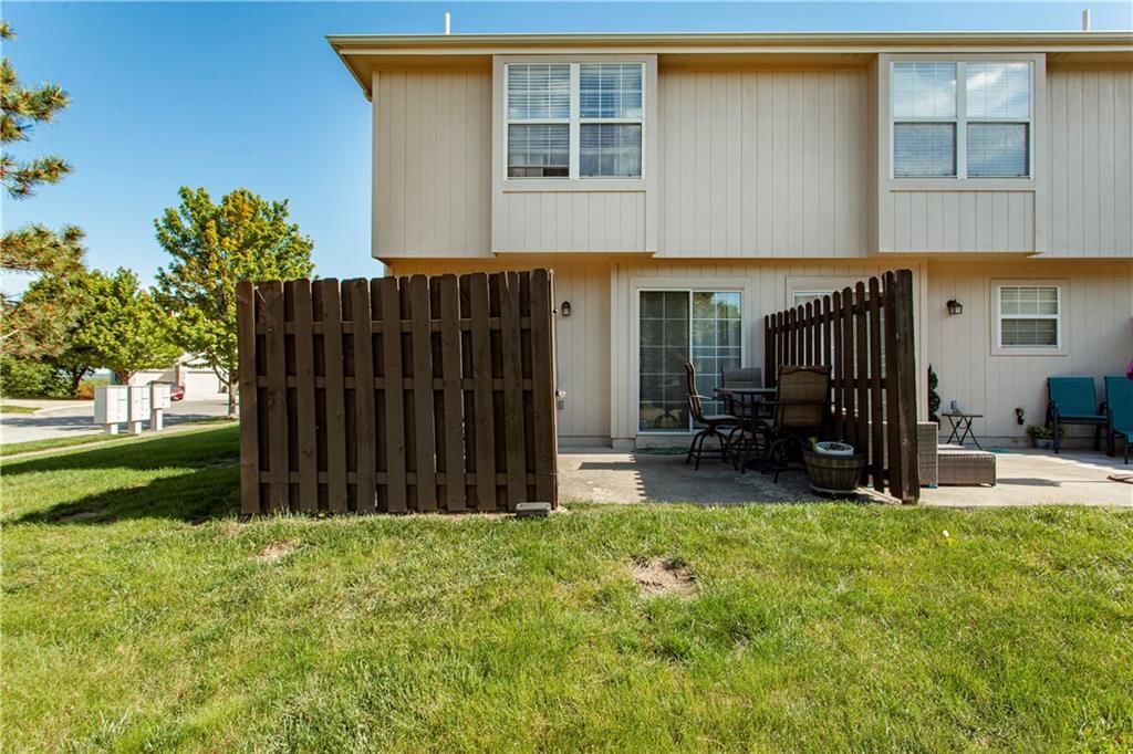 1302 NW Hidden Ridge Circle — photo 29