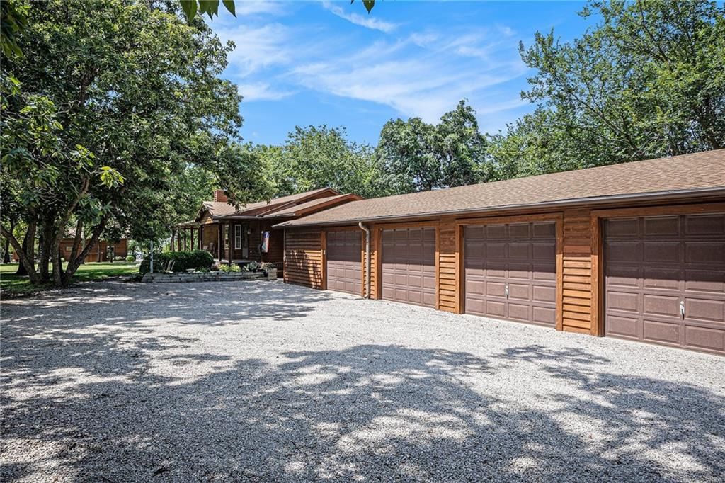 20 Timber Lake Road — photo 3