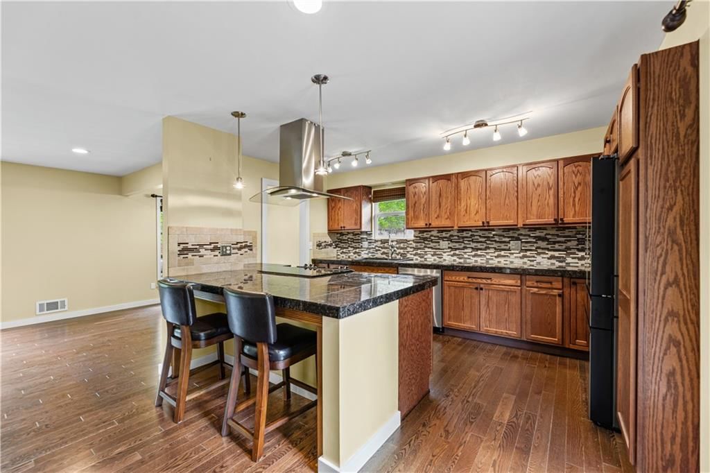 3609 NE Chapel Drive — photo 9