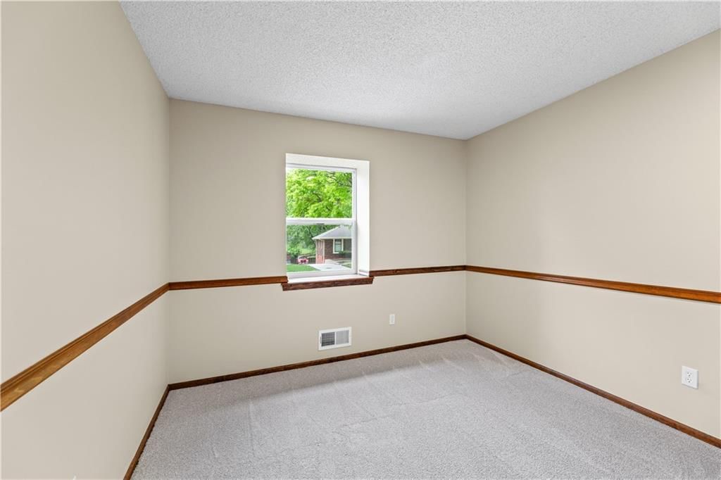 3609 NE Chapel Drive — photo 16