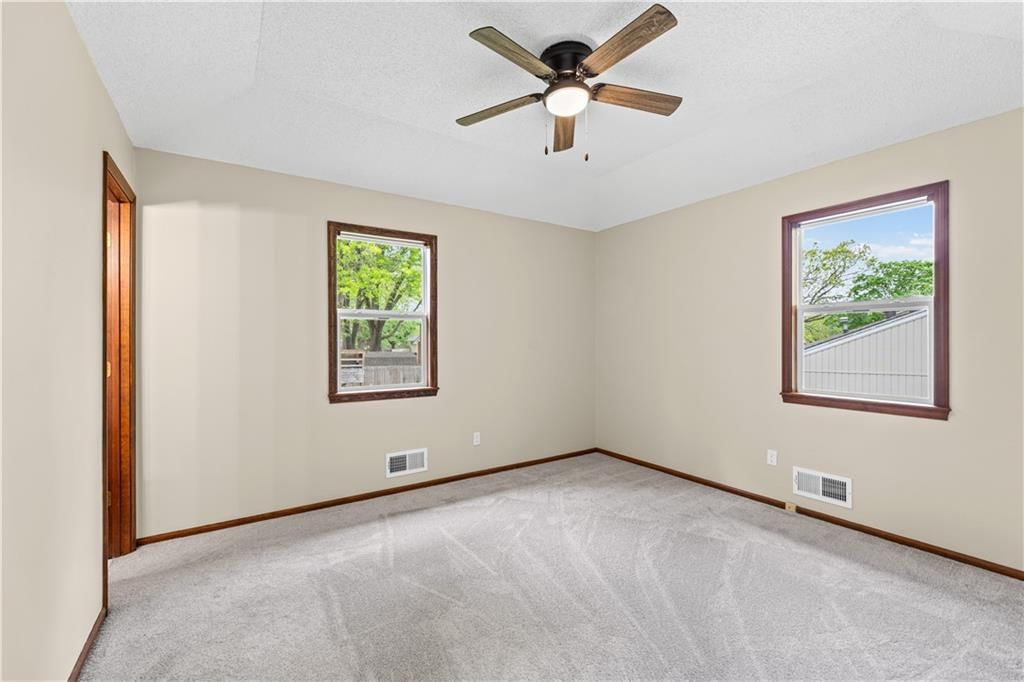 3609 NE Chapel Drive — photo 18