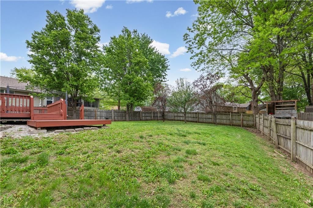 3609 NE Chapel Drive — photo 34