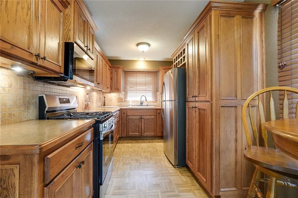 606 W 35th Terrace S — photo 17