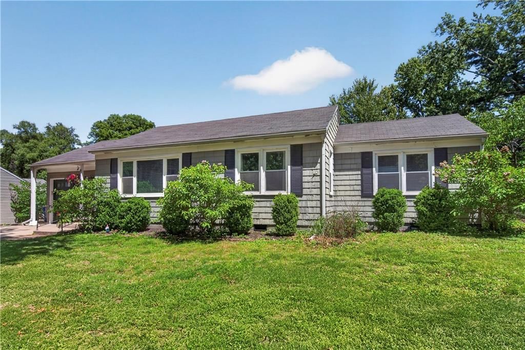 8139 Woodward Street — photo 3