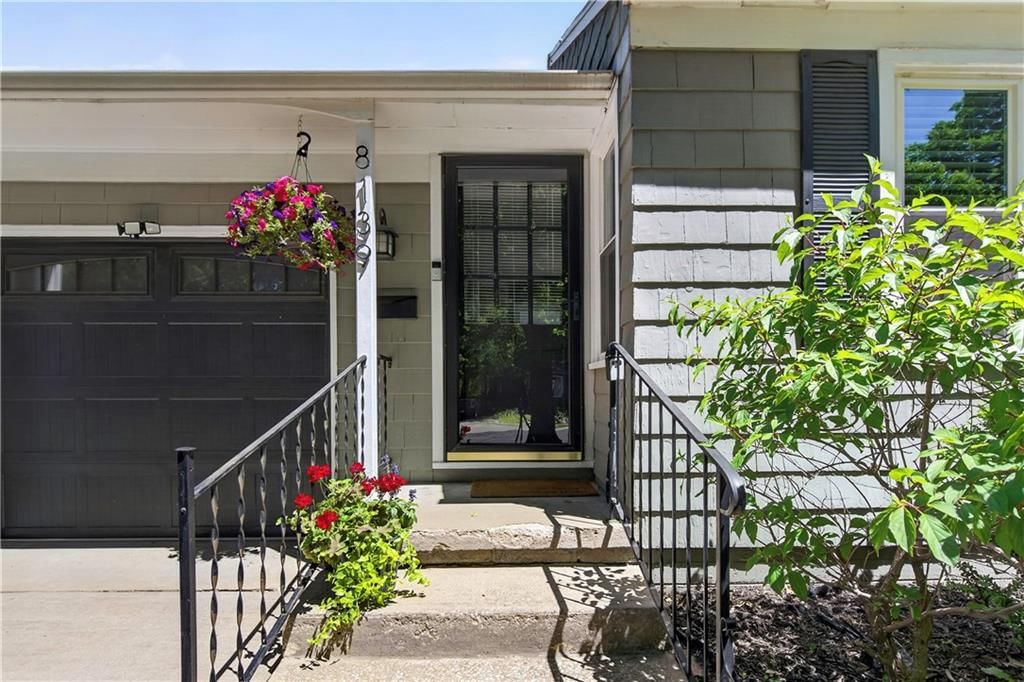 8139 Woodward Street — photo 4